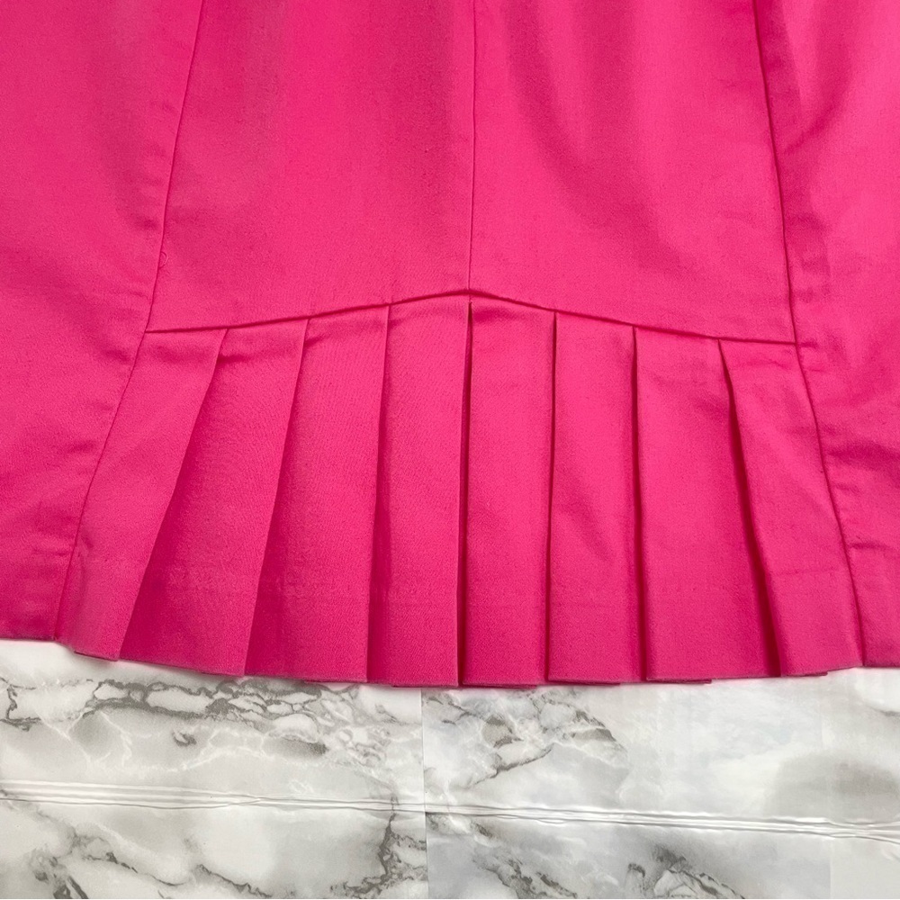 Ricki’s Hot Pink Knee length size 10 with pleats on back - Picture 7 of 12